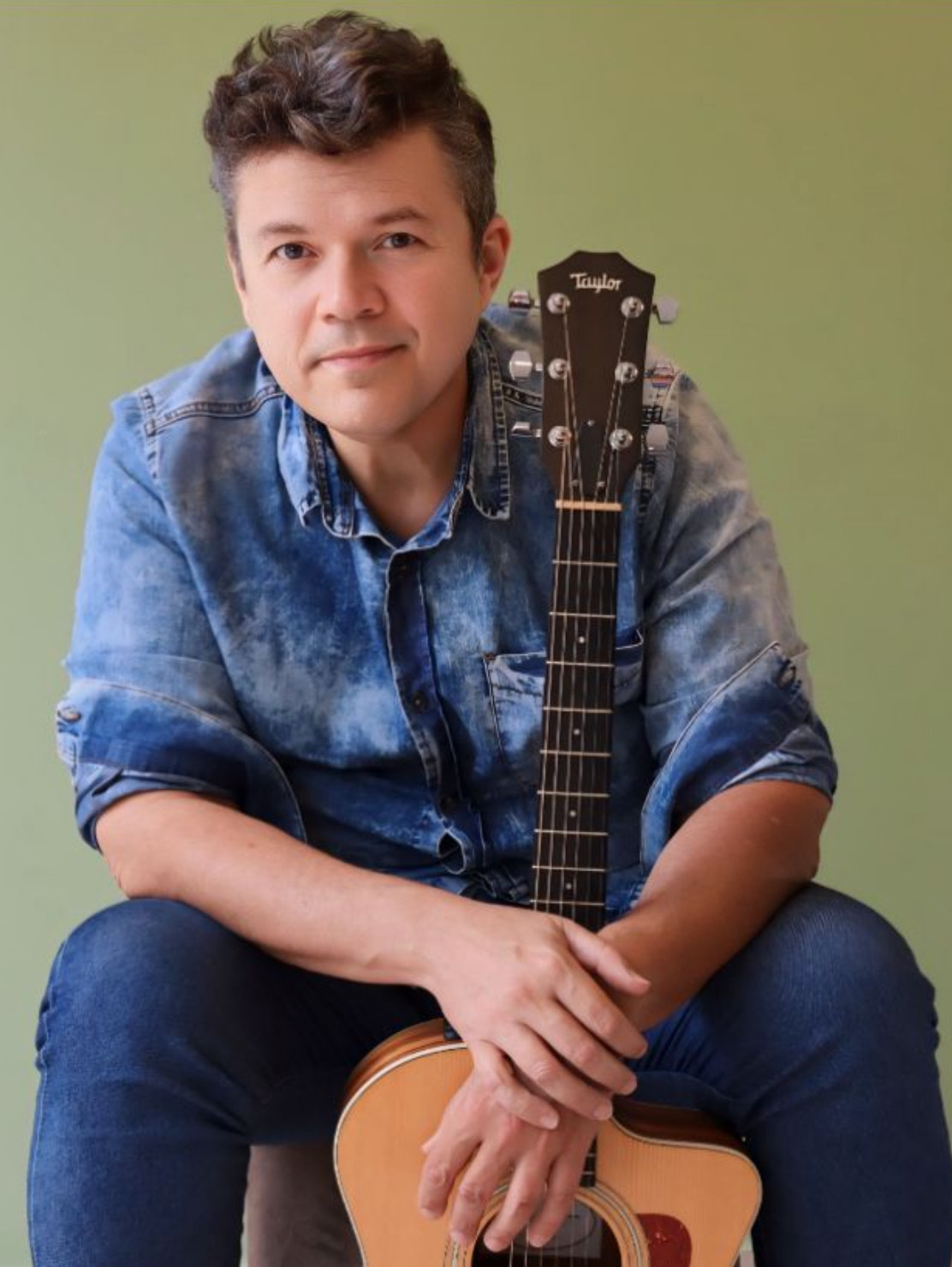 Coluna George Robert’s Talks: Destaca… Ivo Pessoa (Cantor e Compositor)