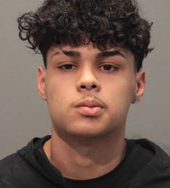 Brasileiro é preso com carro roubado em clube português de Milford (MA)