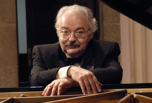 Pianista brasileiro morre aos 83 anos em Connecticut
