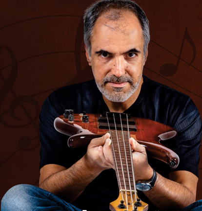 Músico com formação em Berklee oferece aulas de violão, guitarra e baixo