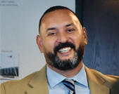 Governadora Healey indica Angelo Gomez Jr. para o Conselho de Liberdade Condicional de Massachusetts