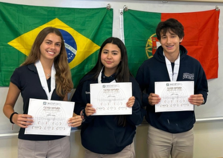 Estudantes de português de escola na Flórida se destacam em exame nacional nos EUA