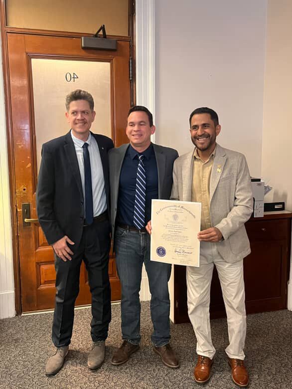 Geison rodrigues é homenageado na state house de massachusetts por sua trajetória esportiva e impacto social