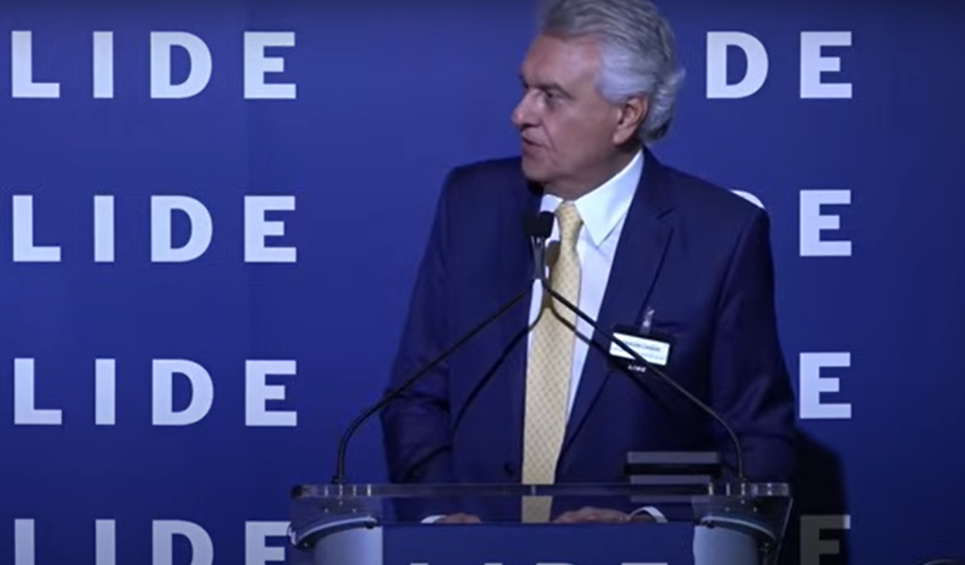 Governador de Goiás cumpre agenda estratégica em NY e debate impacto da geopolítica nas relações Brasil-EUA