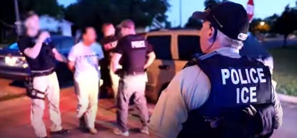 Ativistas em Connecticut ensinam imigrantes a se defender de abusos e prisões indevidas da imigração