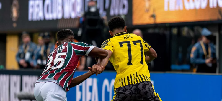 Copa do Mundo de Clubes: Flu domina, mas empata na estreia