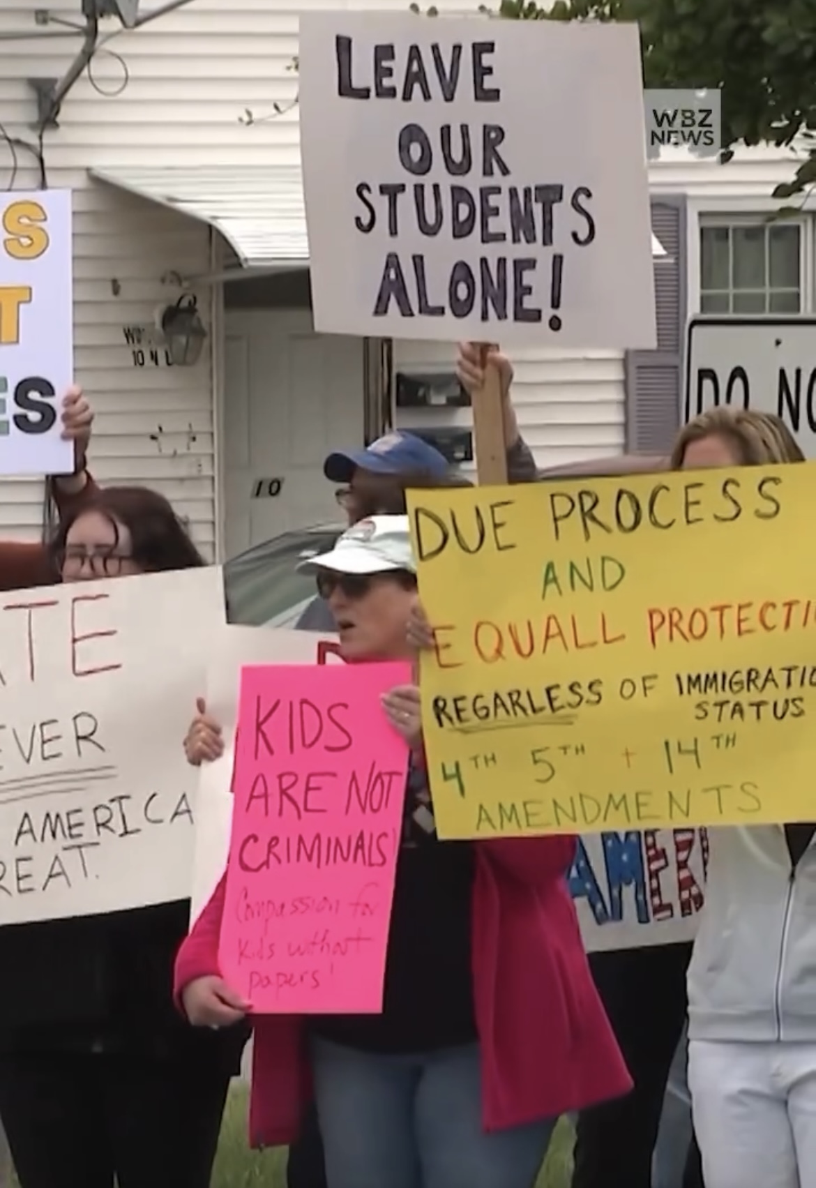 Prisão de estudante brasileiro pelo ICE gera protestos e indignação em Massachusetts