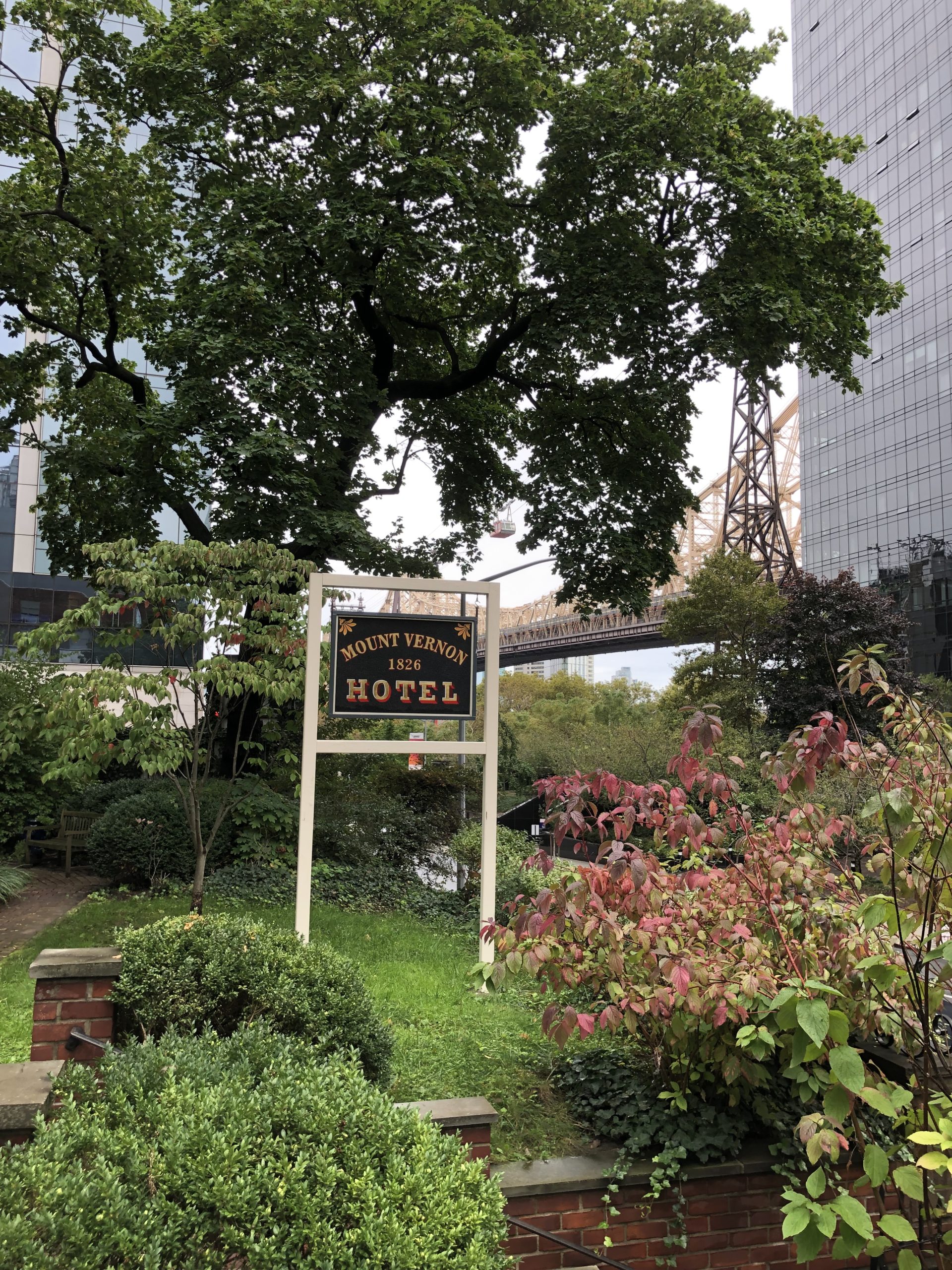 Coluna Cataldi: Encanto histórico além da Broadway em NYC