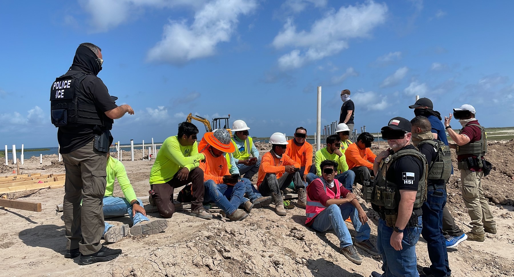 Operação em canteiros de obras no Texas resulta na prisão de 25 imigrantes indocumentados