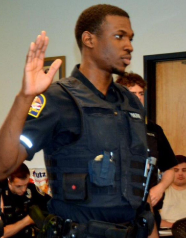 Imigrante indocumentado que trabalhava como policial no Maine é preso pelo ICE