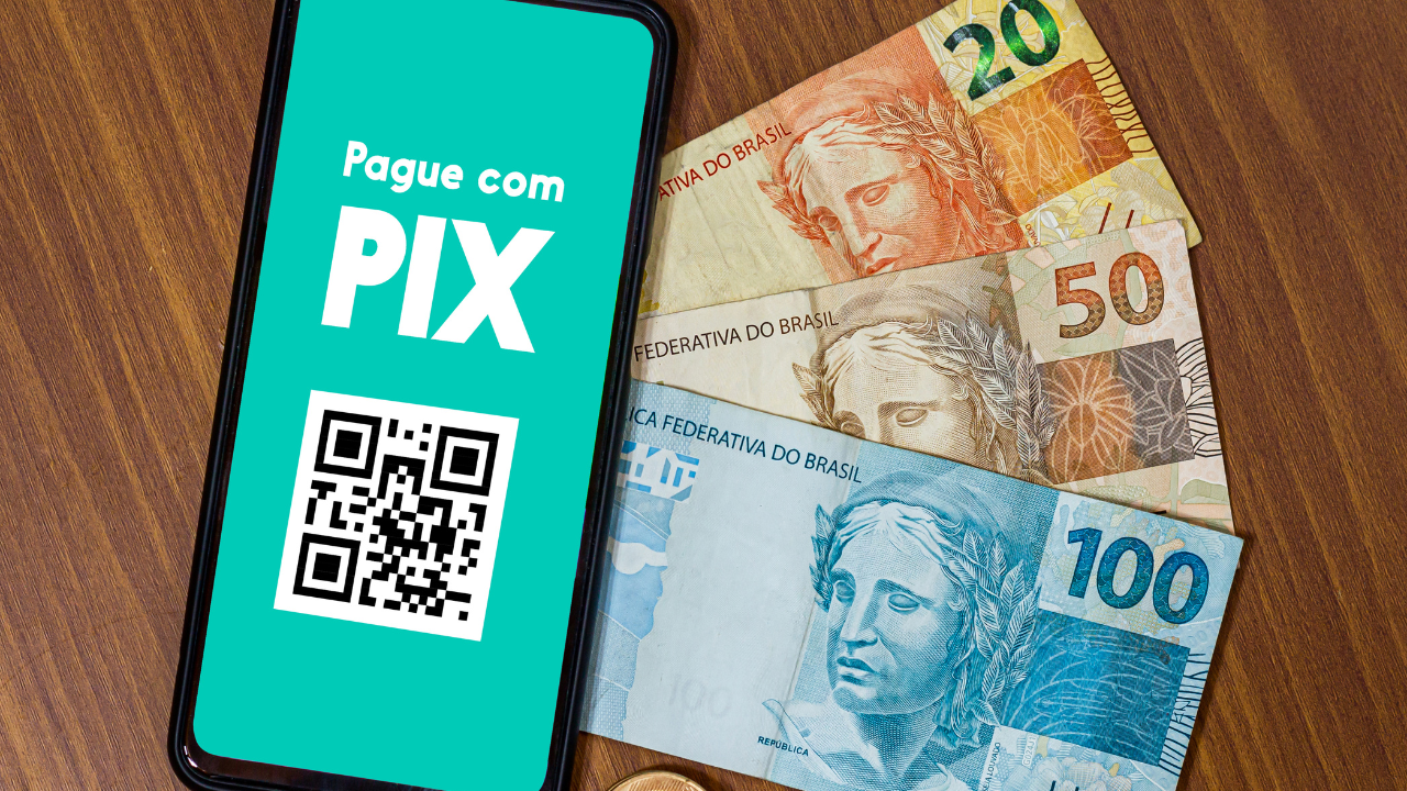 Brasileiros se mobilizam para proteger o Pix após críticas de Trump, diz Financial Times