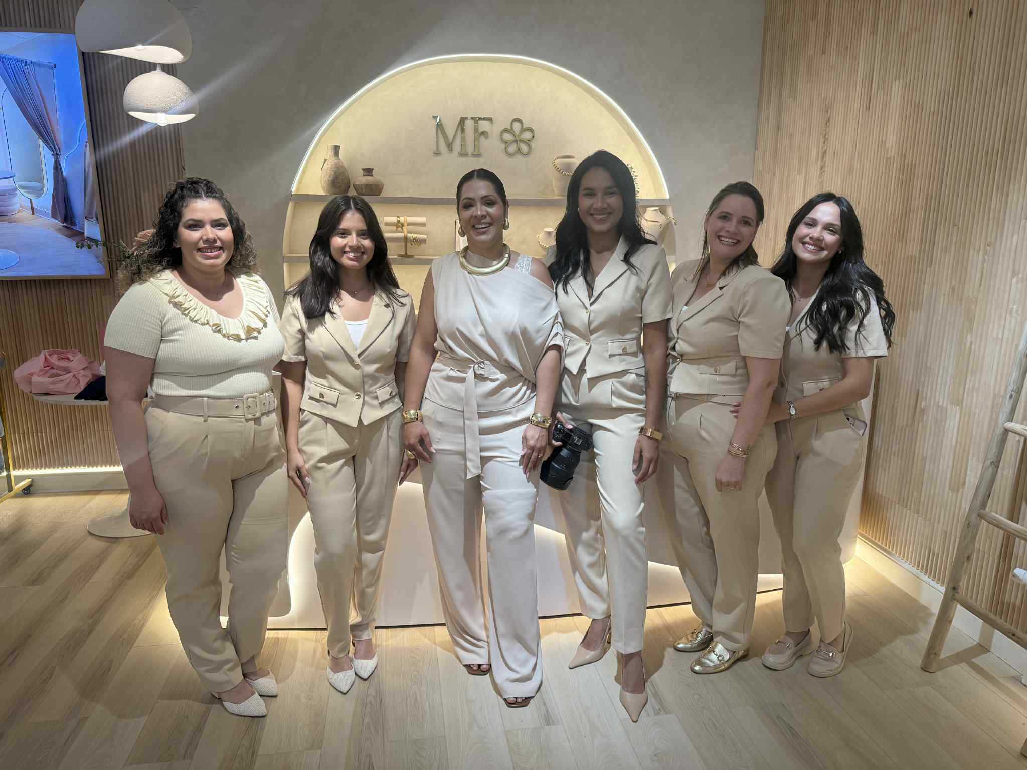 Reinauguração da Boutique Maria Flor