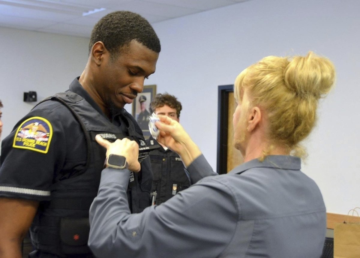 Policial em Maine é preso por autoridades de imigração e aceita deixar os EUA voluntariamente