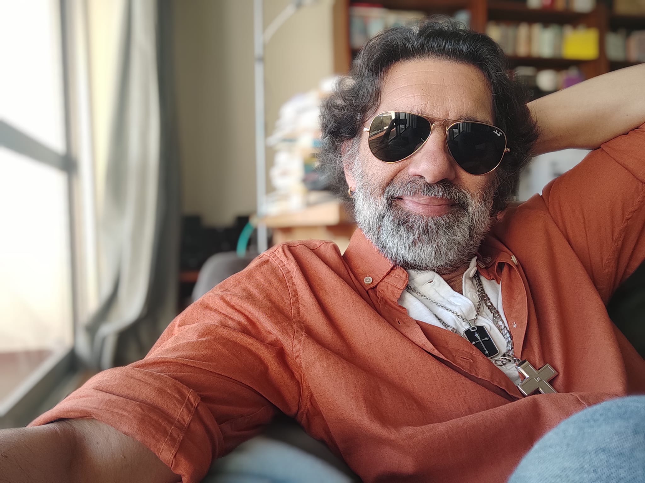 Coluna Arilda: Entrevista com o escritor José Micard Teixeira