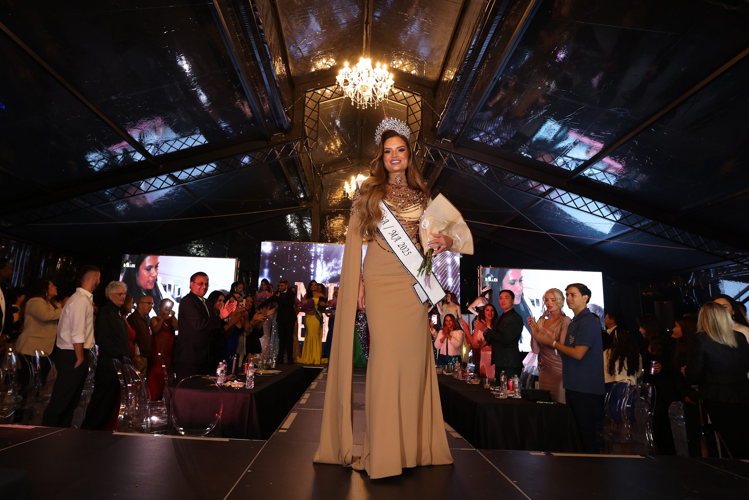 Evento cercado de glamour escolhe nova Miss Brasil USA Massachusetts
