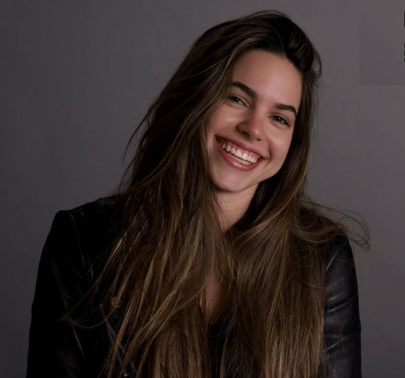 De estudante imigrante a Forbes Under 30, brasileira é destaque nos EUA
