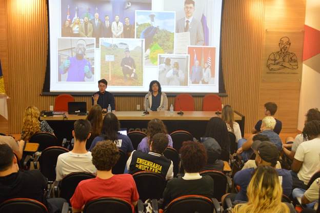 Jovem embaixador da educação nuclear apresenta oportunidades de carreira no setor