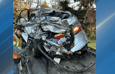 Duas pessoas ficam feridas em colisão na Highway 126, próximo a Walterville, Oregon