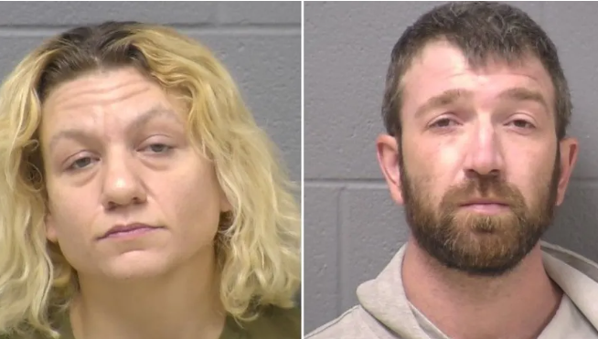 Casal é acusado de tentar descartar recém-nascida em vaso sanitário e enterrá-la em caixa de cerveja em Illinois
