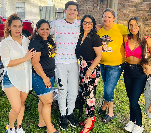 Mãe solteira desaparece após detenção do ICE em Louisiana, e filhos nascidos nos EUA ficam sem responsável