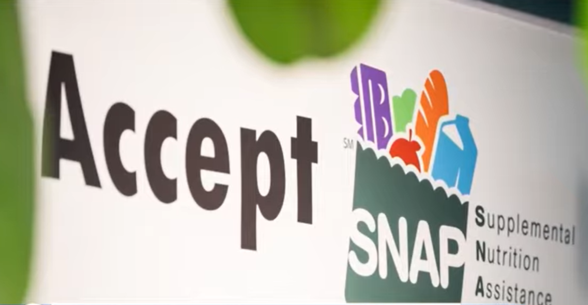 Cerca de 36 mil residentes de Connecticut podem perder acesso ao SNAP após novas regras federais