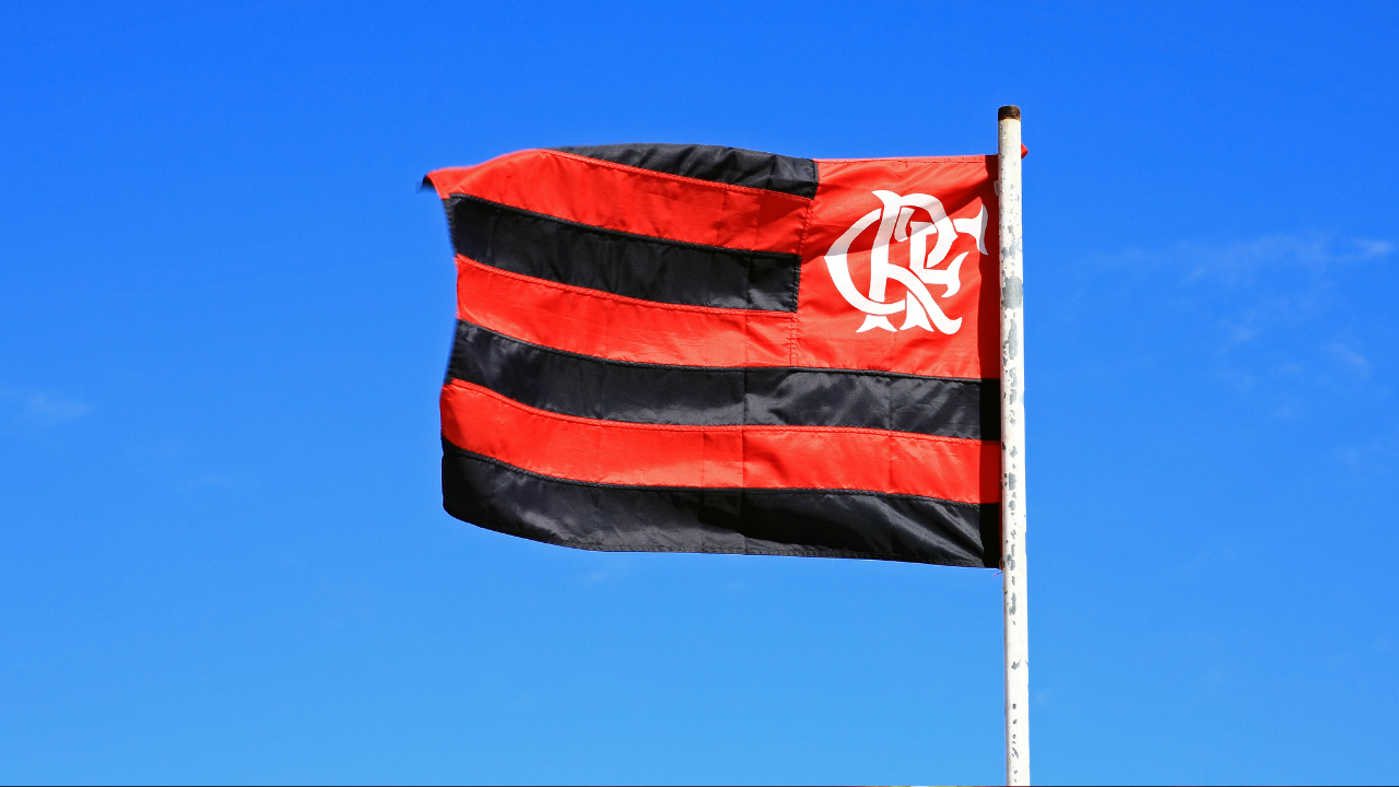 Filipe Luís segue como técnico do Flamengo