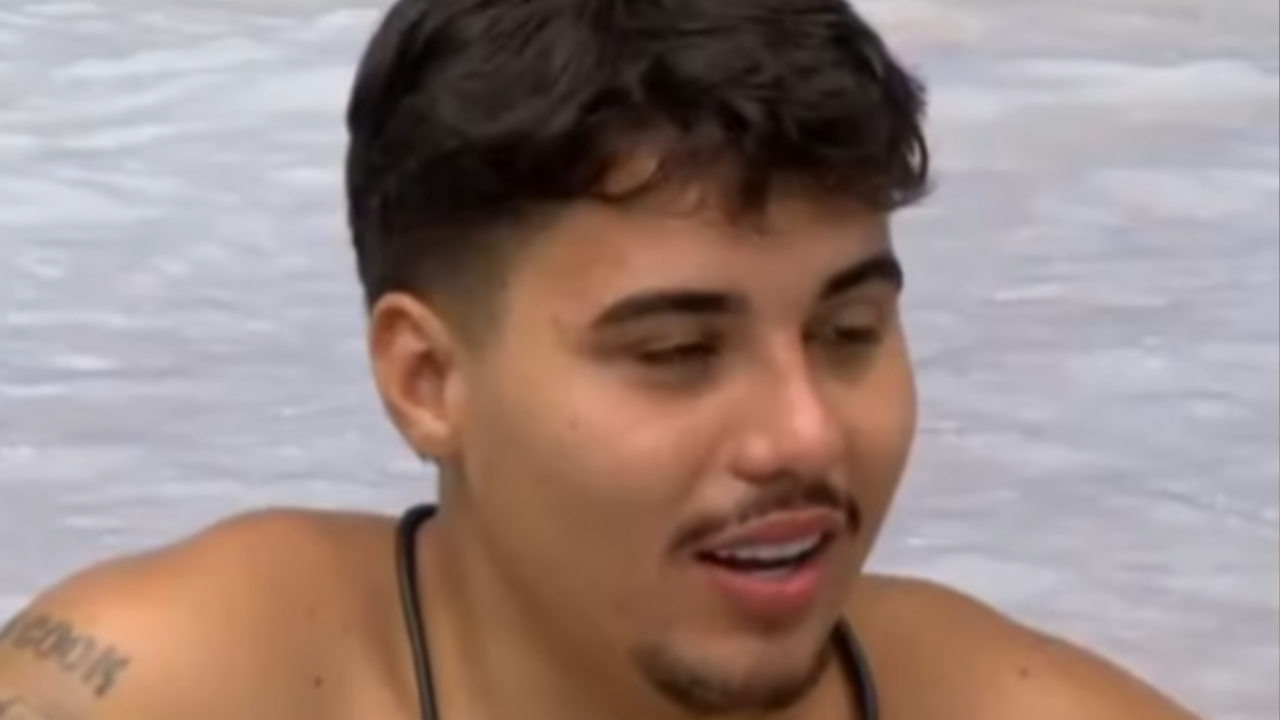 Pedro aperta botão e desiste do Big Brother Brasil 26 após tentativa de beijo sem consentimento