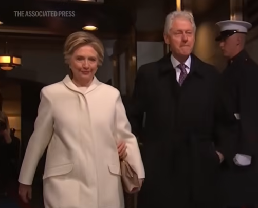 Clintons concordam em depor em investigação da Câmara dos EUA sobre o caso Epstein