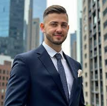 John Ford: O Modelo Goiano que Conecta Brasileiros em Nova York
