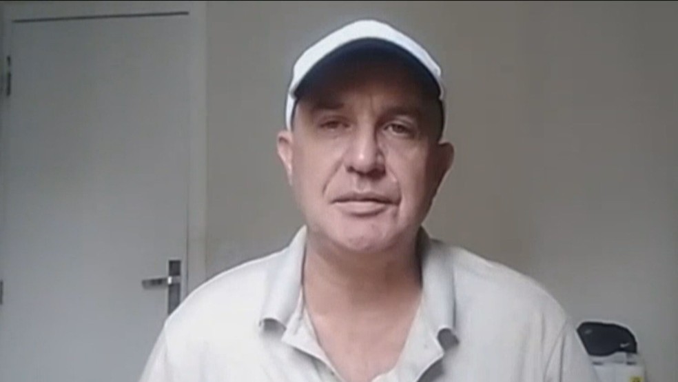 Brasileiro deportado relata tortura e falta de comida na prisão “Alcatraz dos jacarés”