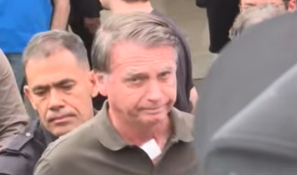 Moraes autoriza prisão domiciliar de Bolsonaro por 90 dias para tratamento de saúde