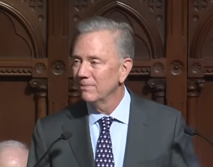 Governador de Connecticut rebate discurso de Trump e critica visão econômica da Casa Branca