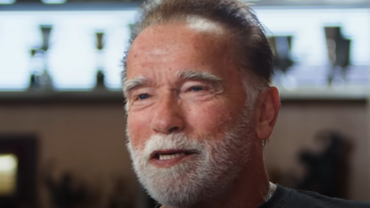 Arnold Schwarzenegger intensifica treinos para retorno em “King Conan”