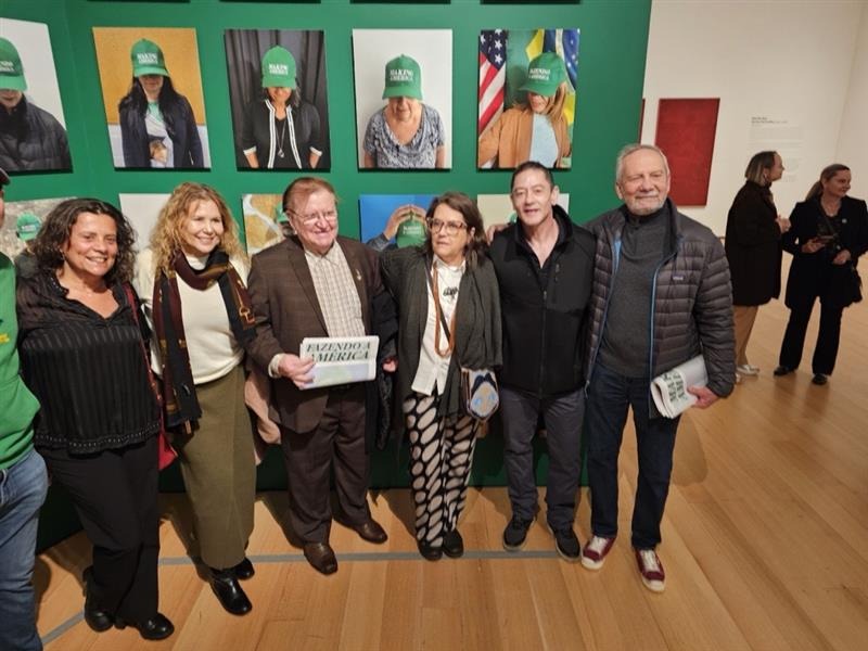 Exposição de Rosângela Rennó no MFA reúne comunidade brasileira e autoridades em Boston
