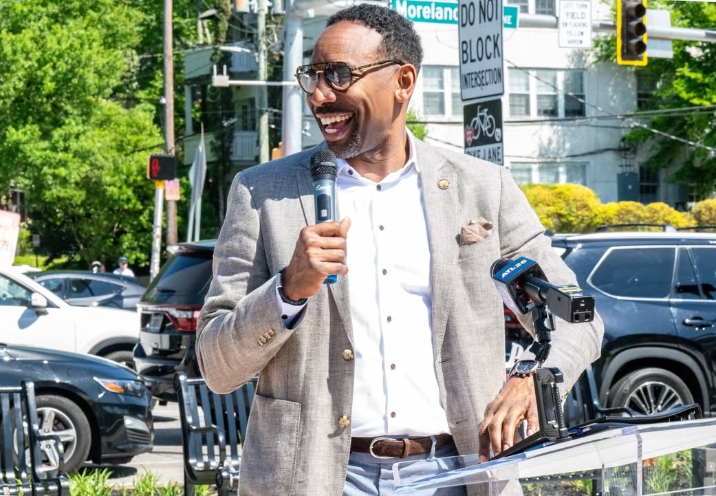 Prefeito de Atlanta (GA) destaca força da comunidade brasileira