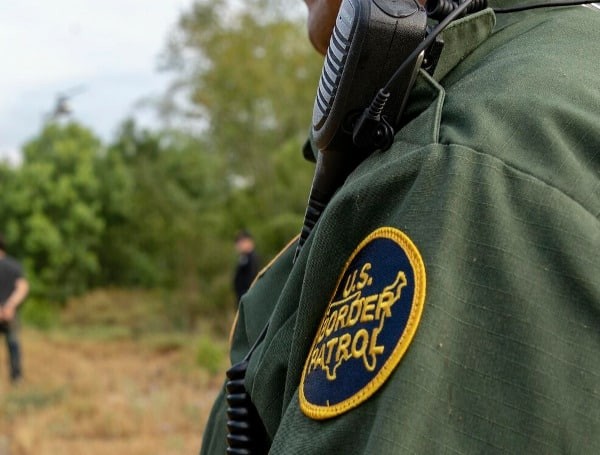 Quase 300 pessoas são acusadas criminalmente de imigração ilegal no Arizona