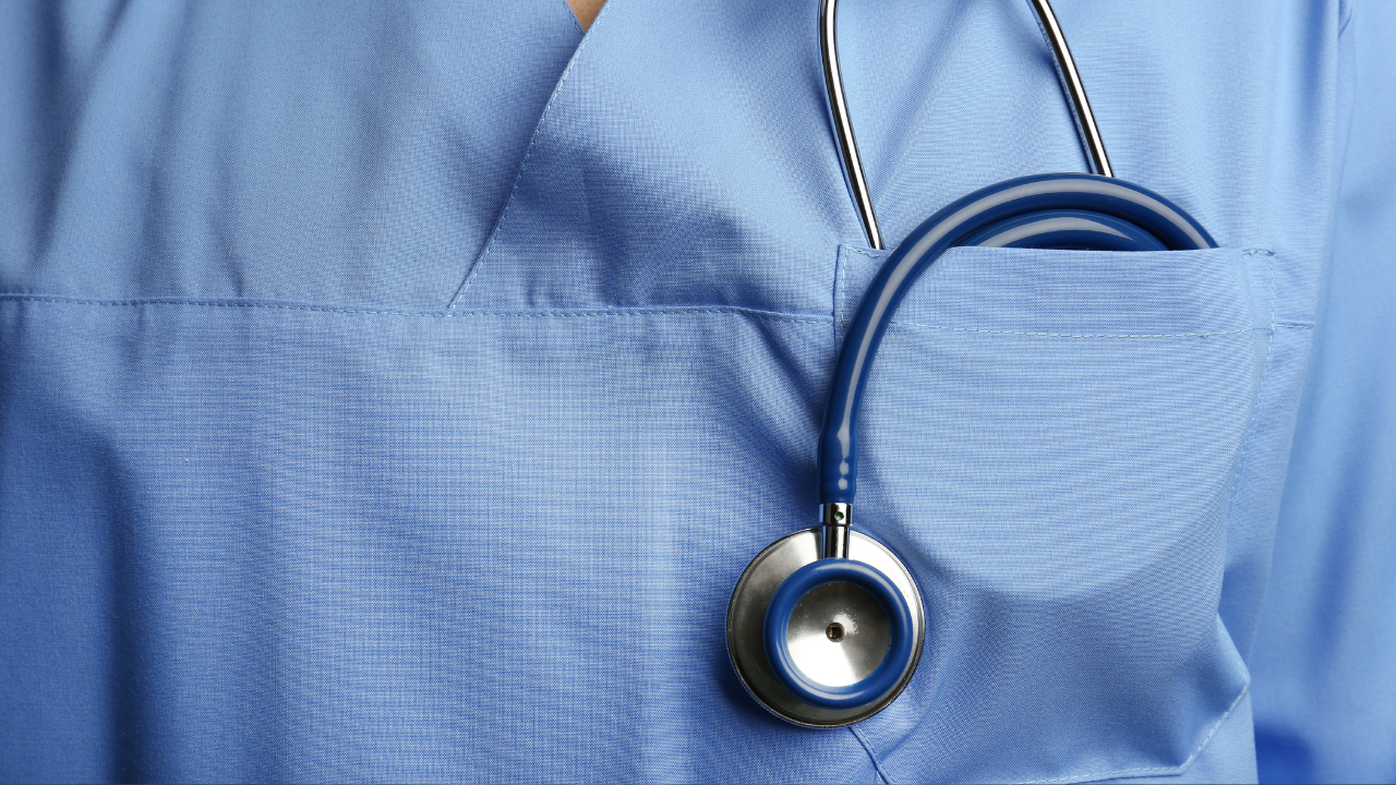 Enfermeiros relatam aumento de furtos e arrombamentos de veículos em estacionamento próximo a hospital de Boston