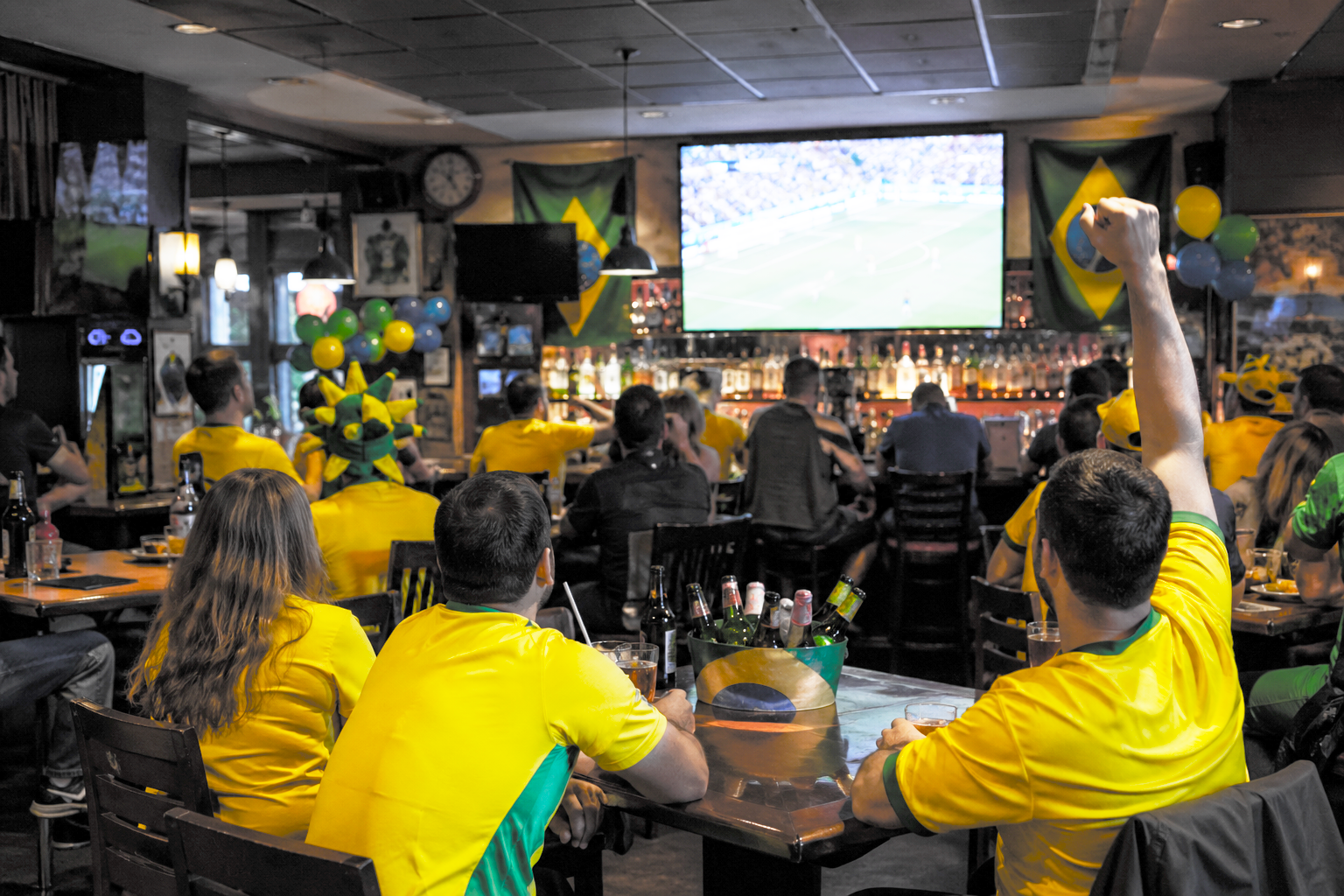 Oasis Restaurant, em Medford, anuncia transmissão dos jogos da Copa do Mundo com destaque para o Brasil
