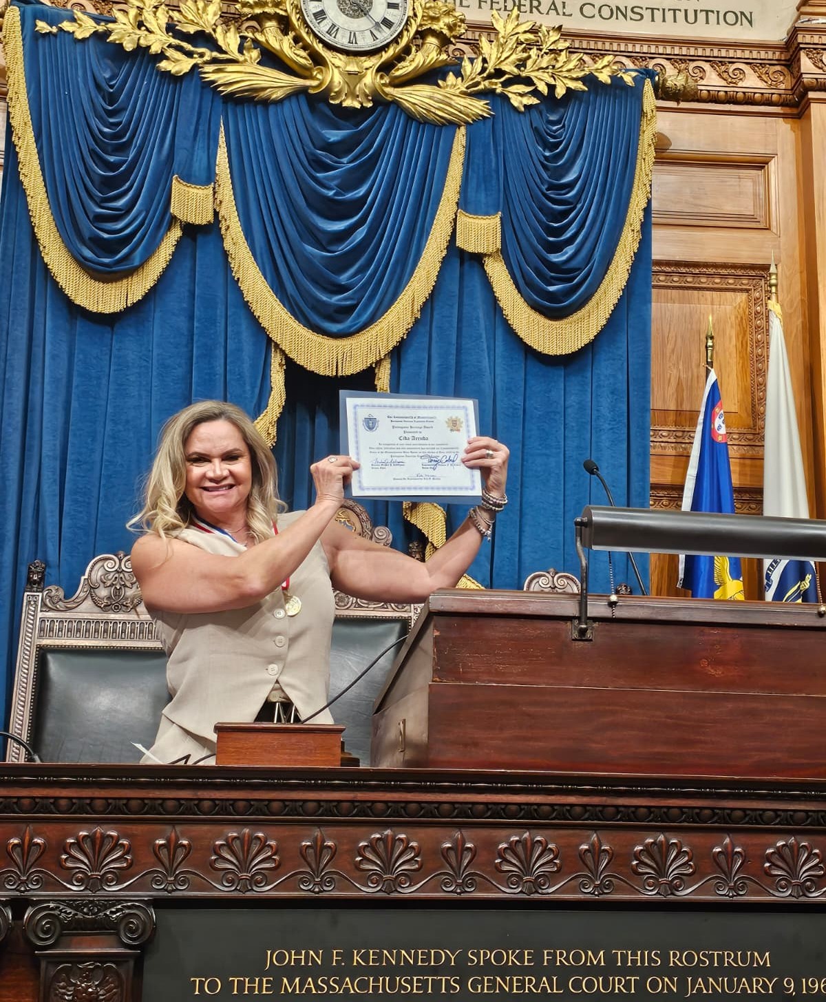 Cida Arruda – CEO da VIP Connections recebe homenagem na State House em Massachusetts