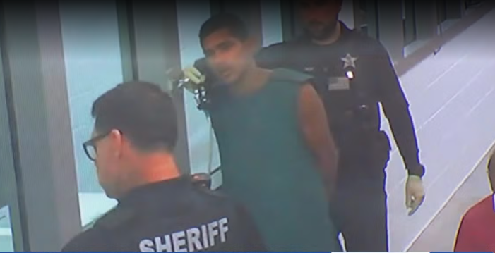 Juiz mantém mineiro preso por homicídio da ex-namorada e determina retenção imigratória do ICE