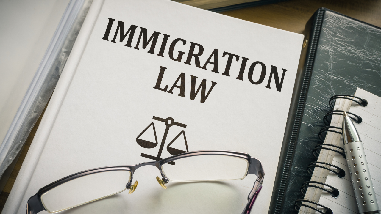 Tribunais dos EUA batem recorde de processos de imigração encerrados; brasileiros estão entre os mais afetados