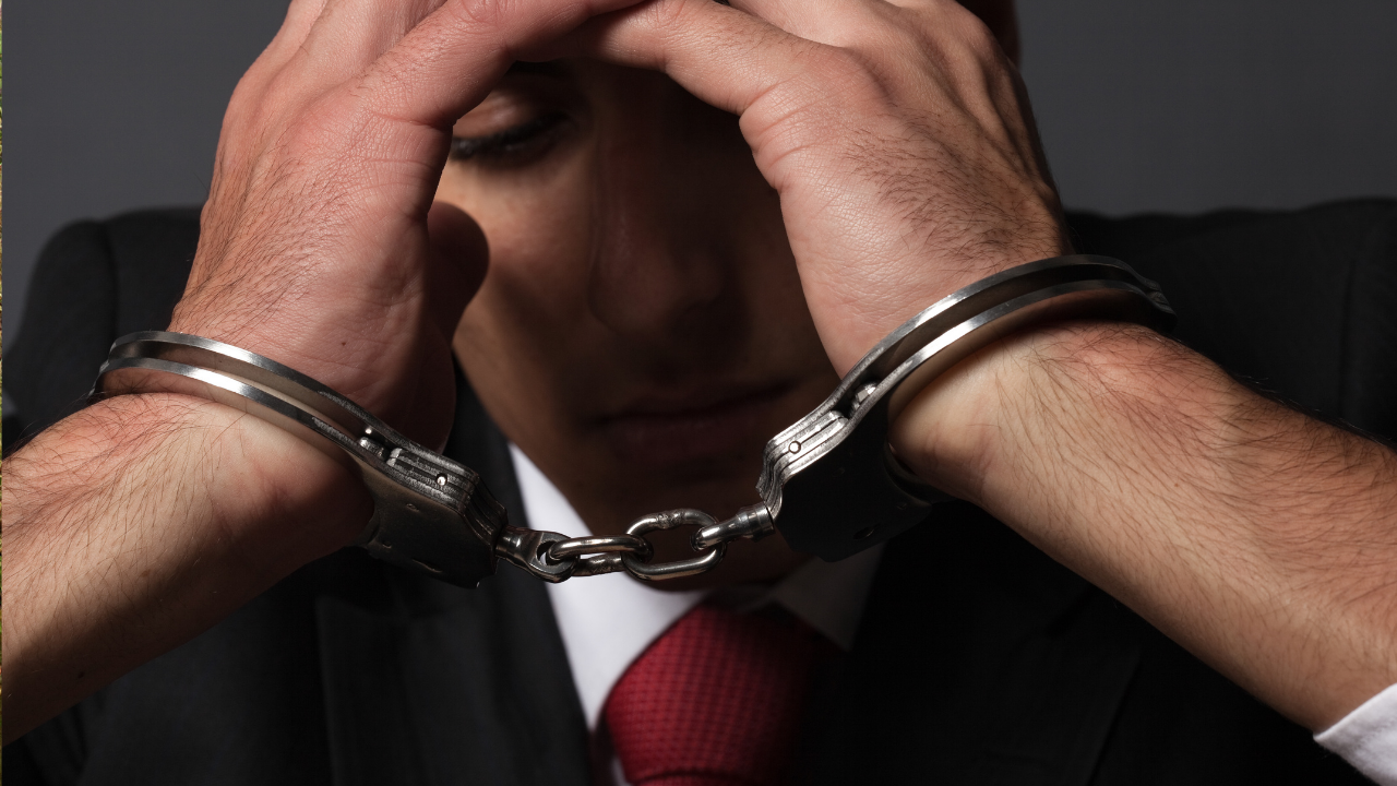 Dono de restaurante em Connecticut é libertado após passar 12 dias sob custódia do ICE
