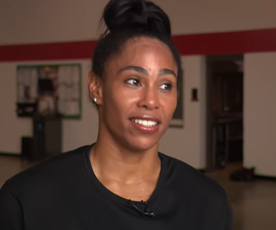 Brasileira se alista na Guarda Nacional de Ohio