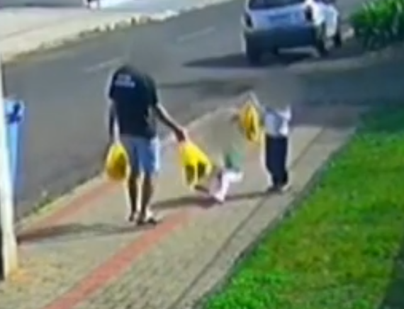 Coluna Jheny Miranda: Em que momento nós começamos a aceitar que violência pudesse ser chamada de educação?
