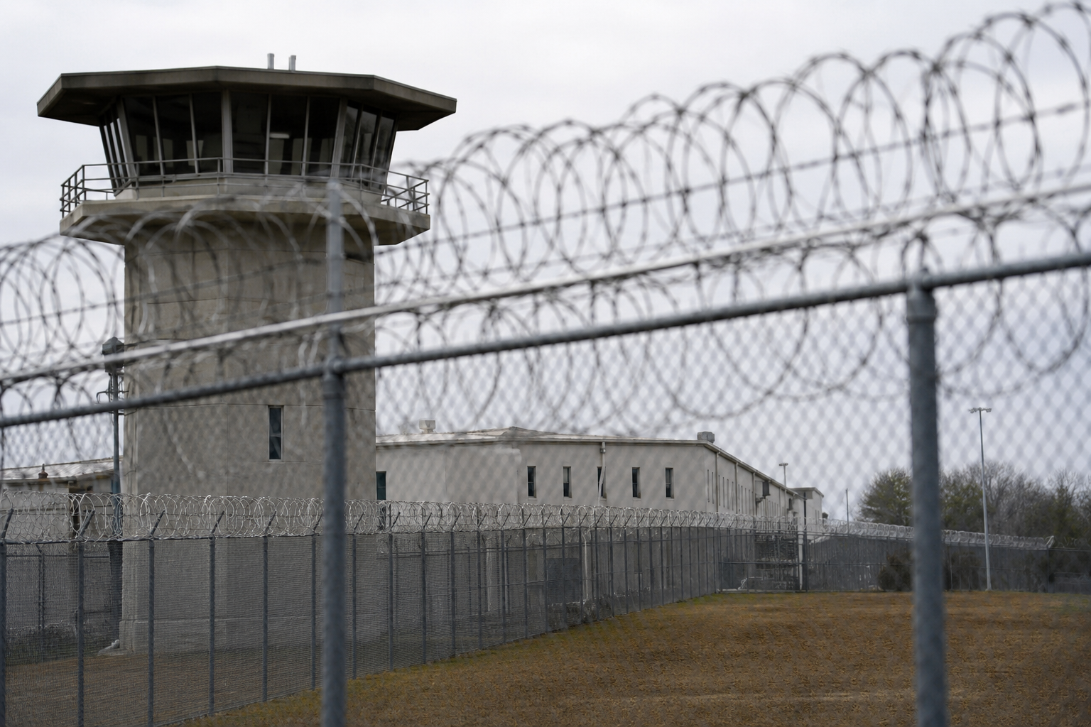 ICE planeja abrir grande centro de detenção para imigrantes na Carolina do Norte