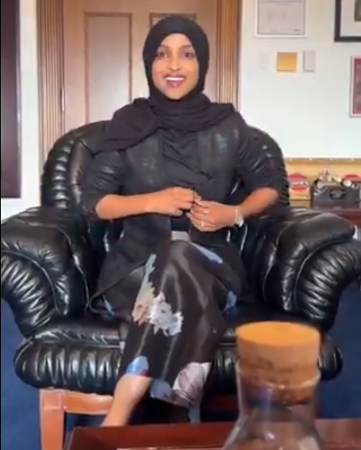 Ilhan Omar diz que Minnesota venceu o ICE e vídeo nas redes provoca críticas