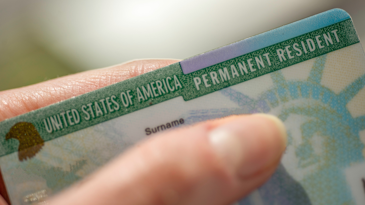Brasileiros devem redobrar atenção às regras de imigração para evitar problemas na entrada nos Estados Unidos