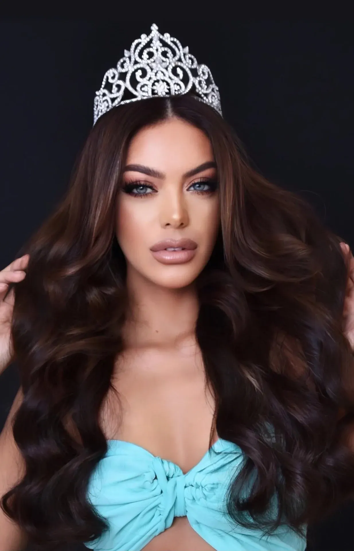 Maquiadora e modelo Camila Bueno é presença confirmada no Notable Brazilian Awards2026