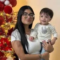Grávida de cinco meses é mantida com filho de 2 anos em centro de detenção do ICE no Texas