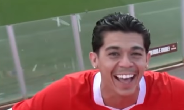 Brasileiro conhecido por vídeos de humor está sob custódia da imigração nos EUA
